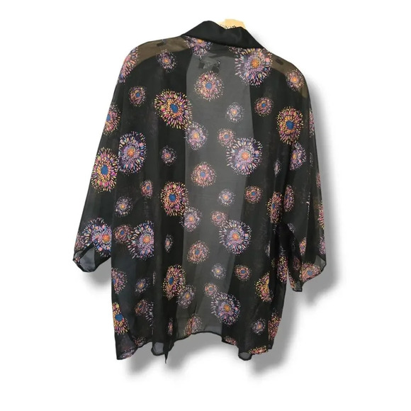 MUDD women's black multicolor Pattern semi-sheer short sleeves kimono cardigan​ - Picture 4 of 7